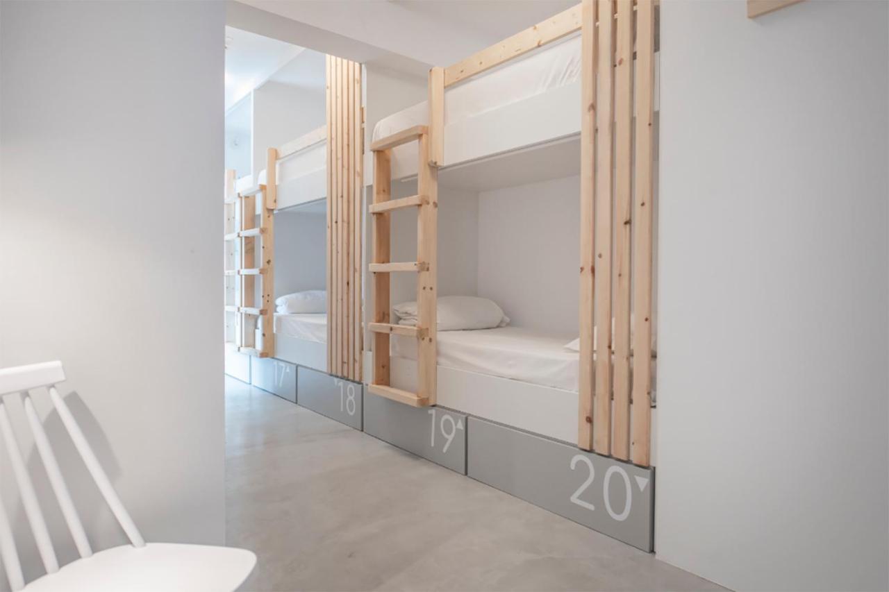 Bedspot Hostel Fira  Ngoại thất bức ảnh