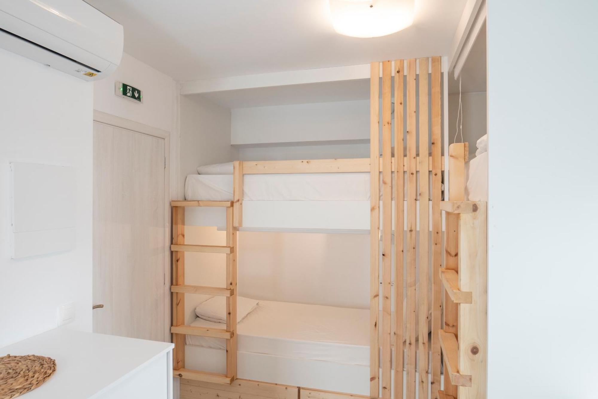 Bedspot Hostel Fira  Ngoại thất bức ảnh