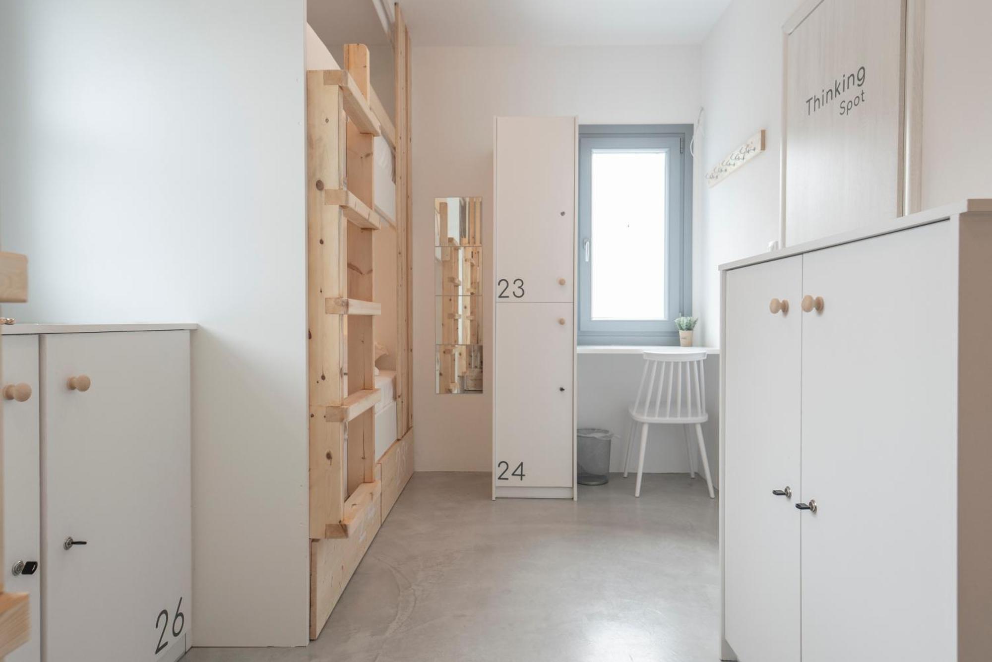 Bedspot Hostel Fira  Ngoại thất bức ảnh