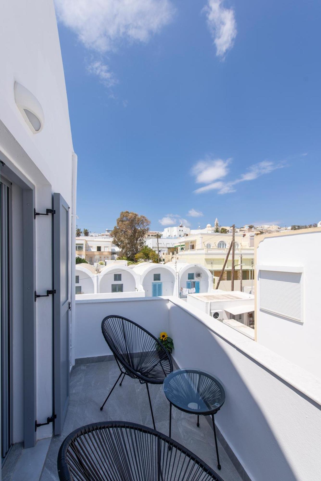 Bedspot Hostel Fira  Ngoại thất bức ảnh