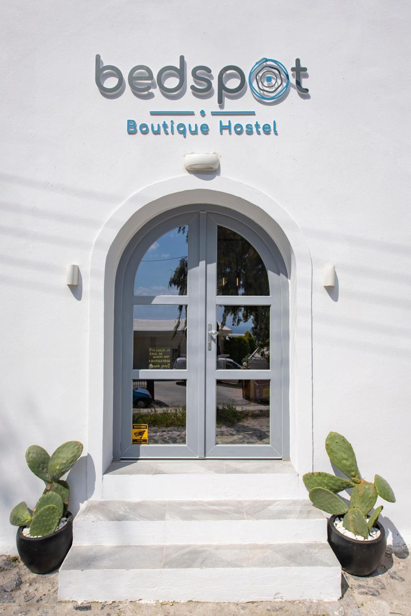 Bedspot Hostel Fira  Ngoại thất bức ảnh
